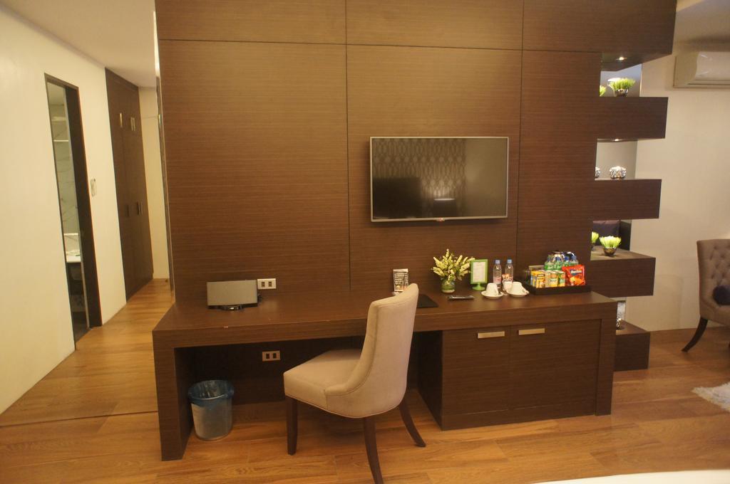 Lenox Hotel Dagupan City Zimmer foto