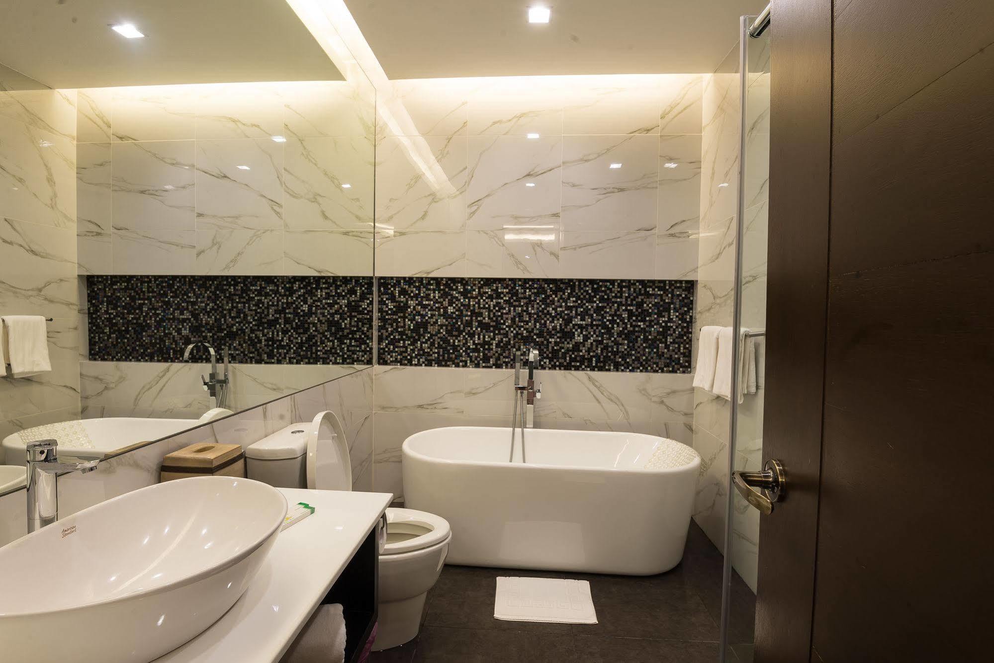Lenox Hotel Dagupan City Exterior foto
